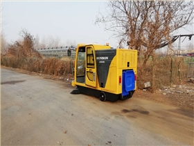 電動清掃車助力新農村小街小巷清潔