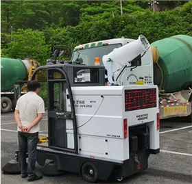 電動掃地車