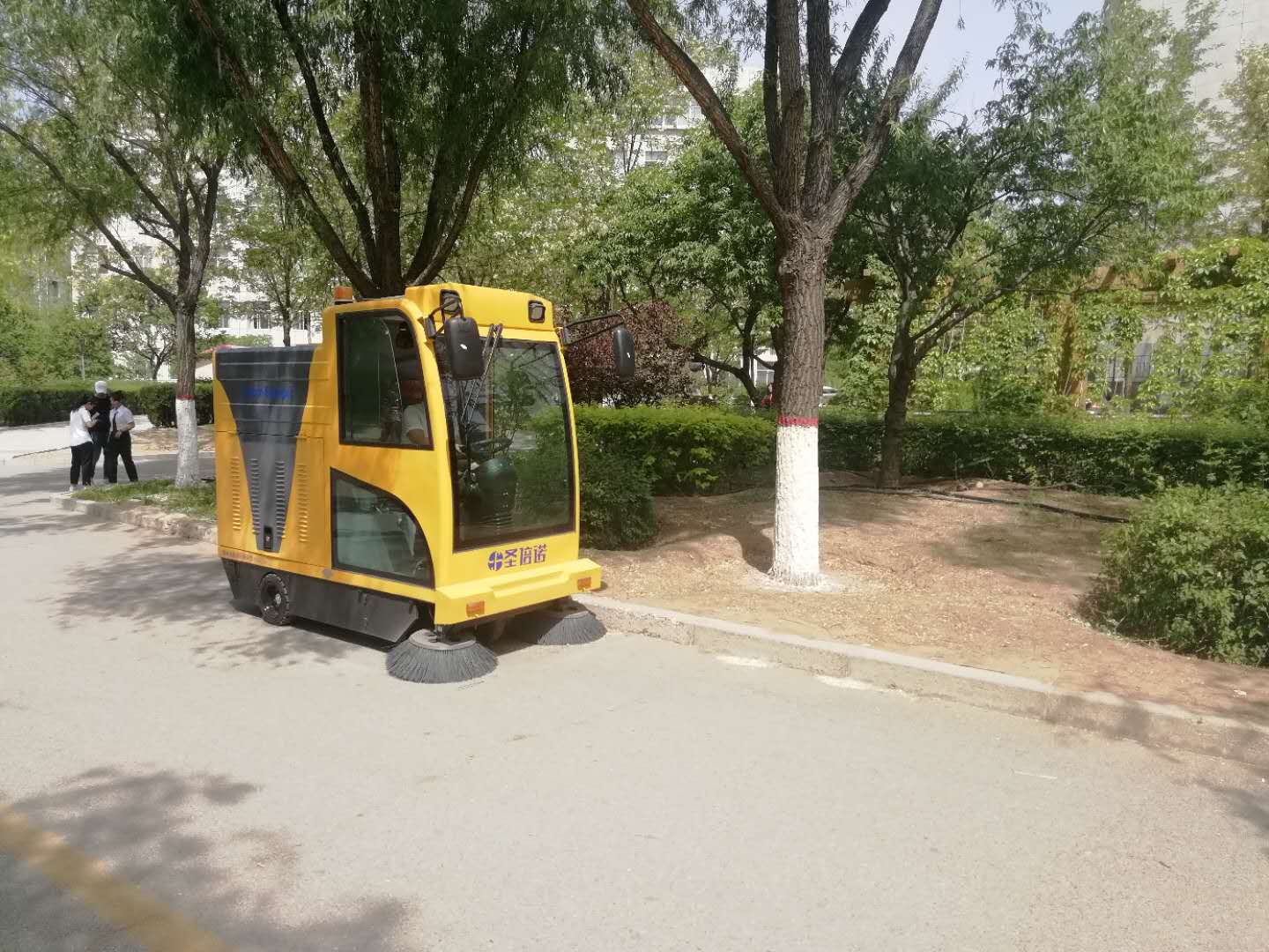 學校校園電動掃地車推薦