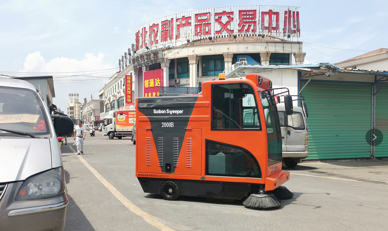 路面清掃車有哪些特征優(yōu)勢(shì)