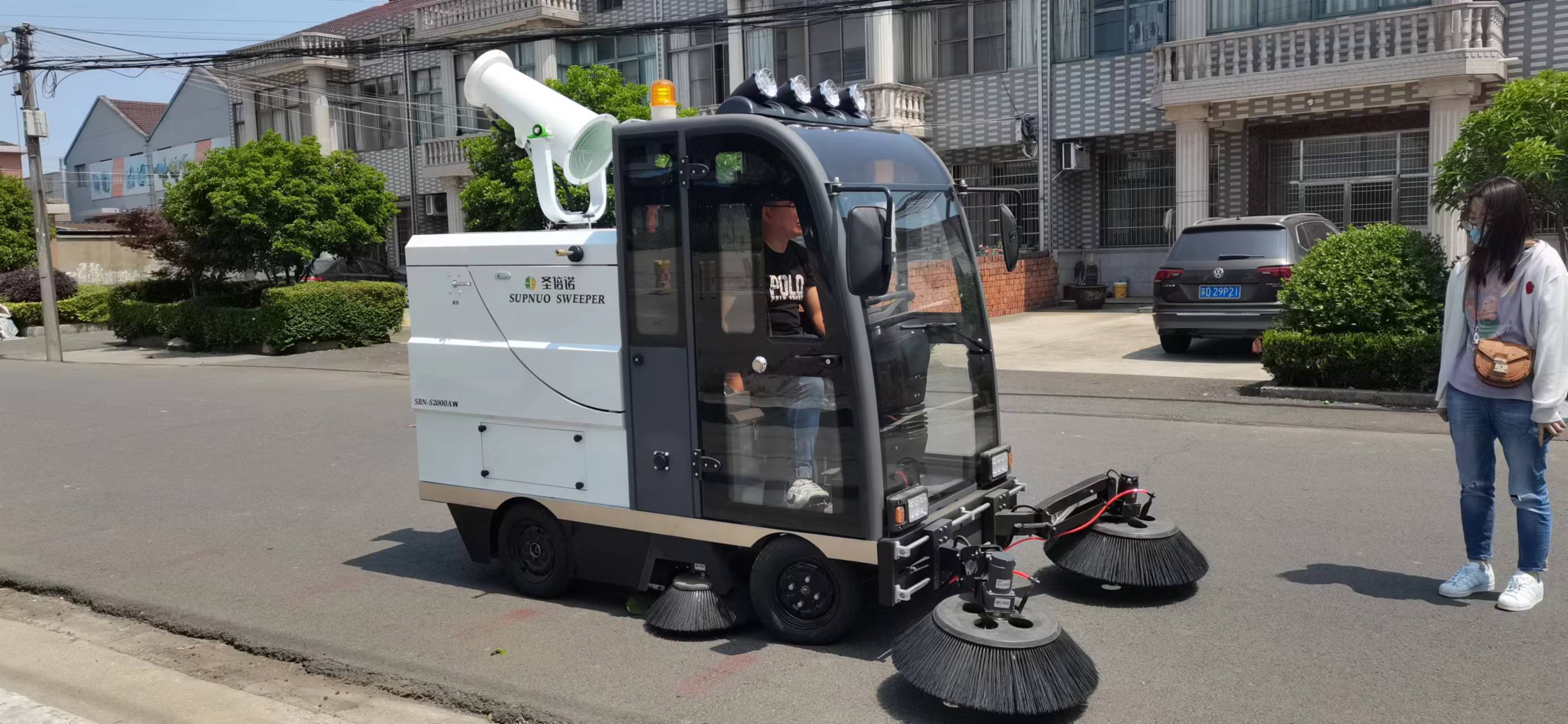 電動掃地車的價格取決于哪些方面